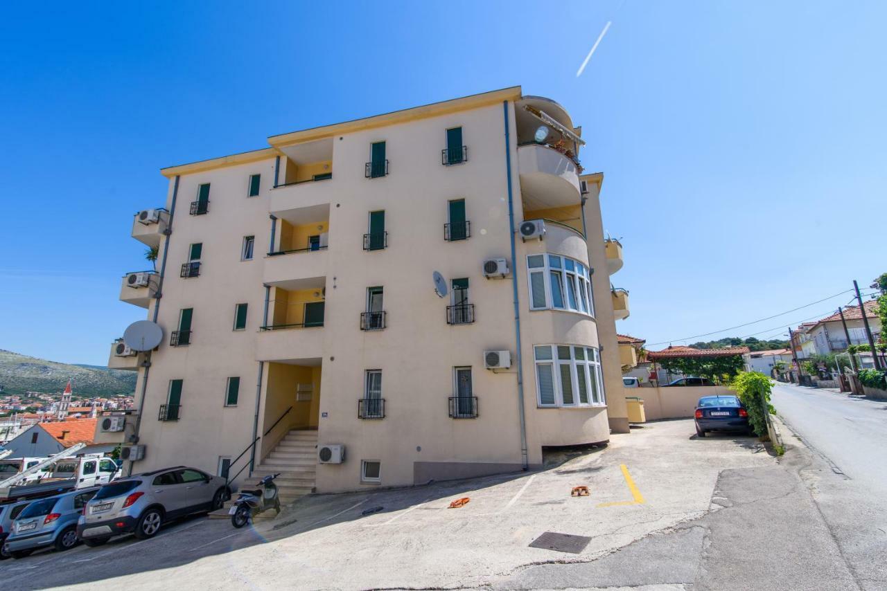 Apartment Trogir City Esterno foto